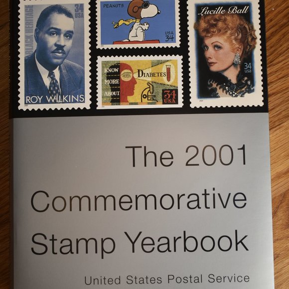 2001 Collector's Annual Commemorative Stamp Yearbook Album - Picture 1 of 1
